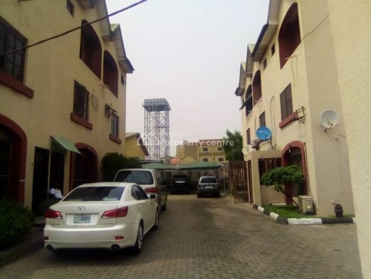 3 Bedrooms Terraced House, Ikeja, Lagos, Terraced Duplex for Sale