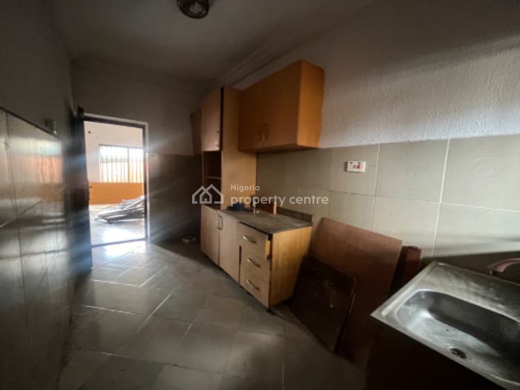 Self-serviced 3 Bedrooms Terraced Duplex, Mobil Road, Ilaje, Ajah, Lagos, Terraced Duplex for Rent