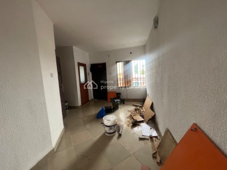 Self-serviced 3 Bedrooms Terraced Duplex, Mobil Road, Ilaje, Ajah, Lagos, Terraced Duplex for Rent