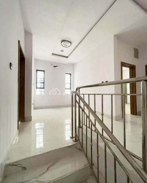 Luxury House, Osapa, Lekki, Lagos, Semi-detached Duplex for Sale