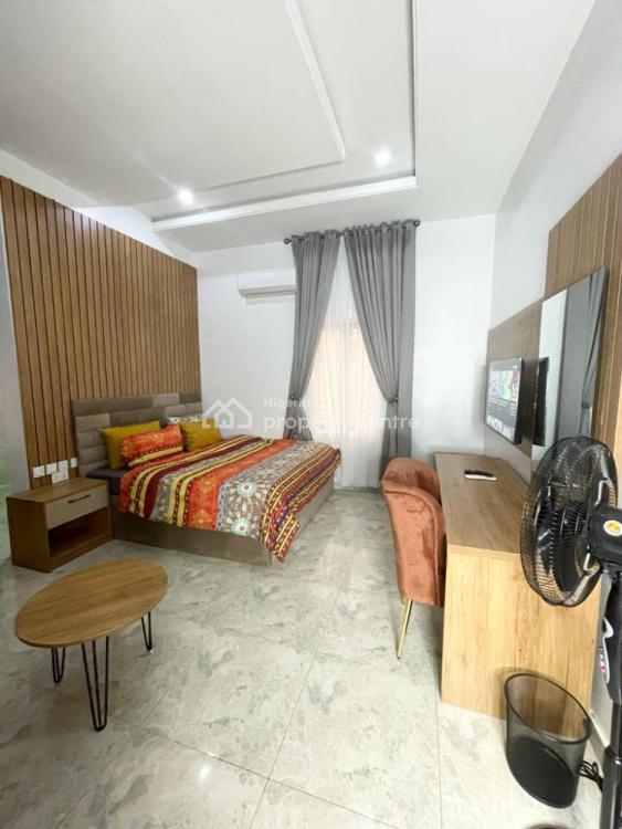 Regal Casero, Plot 523 Kigali Close Efab Metropollis Kasana, Gwarinpa, Abuja, Flat / Apartment Short Let