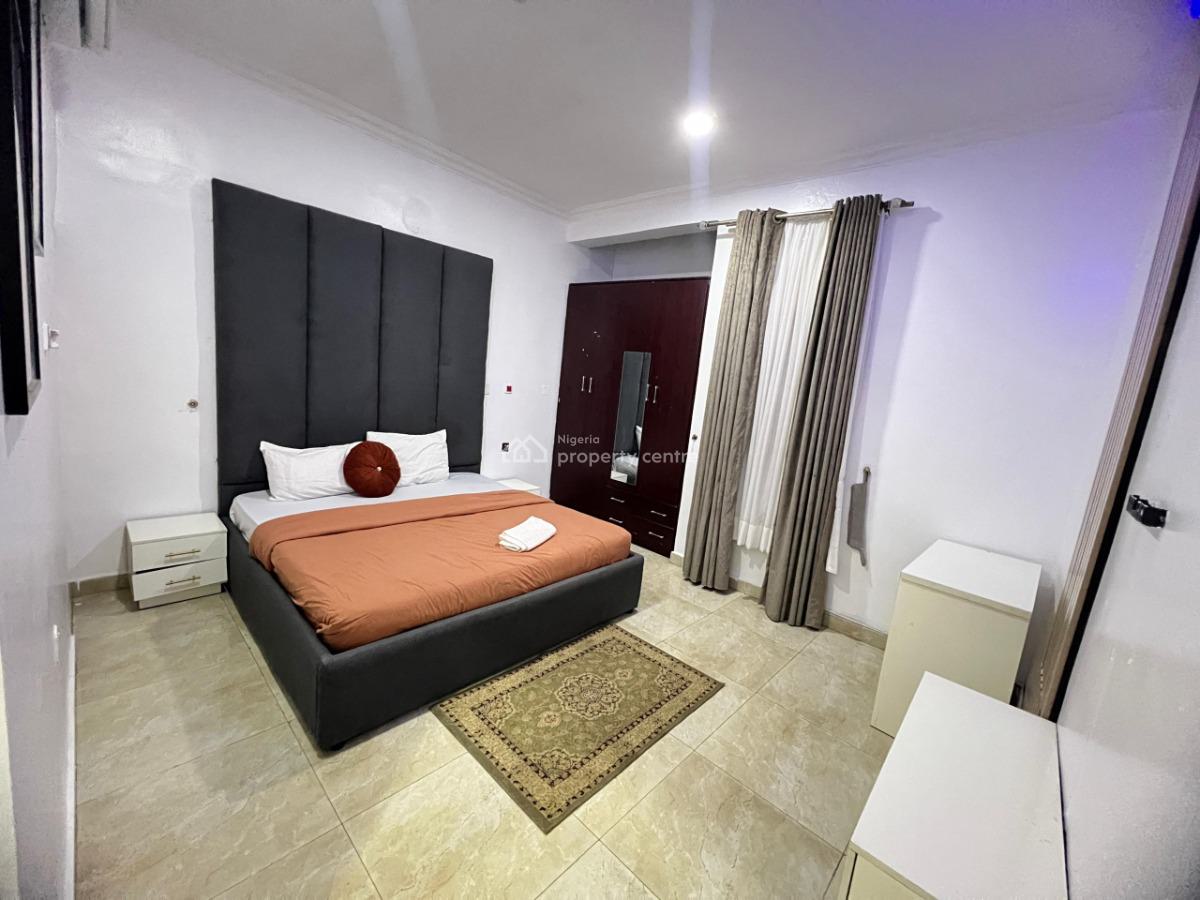 2 Bedrooms Apartment, Ahmed Gambo Saleh Crescent, Jahi, Abuja, Flat / Apartment Short Let