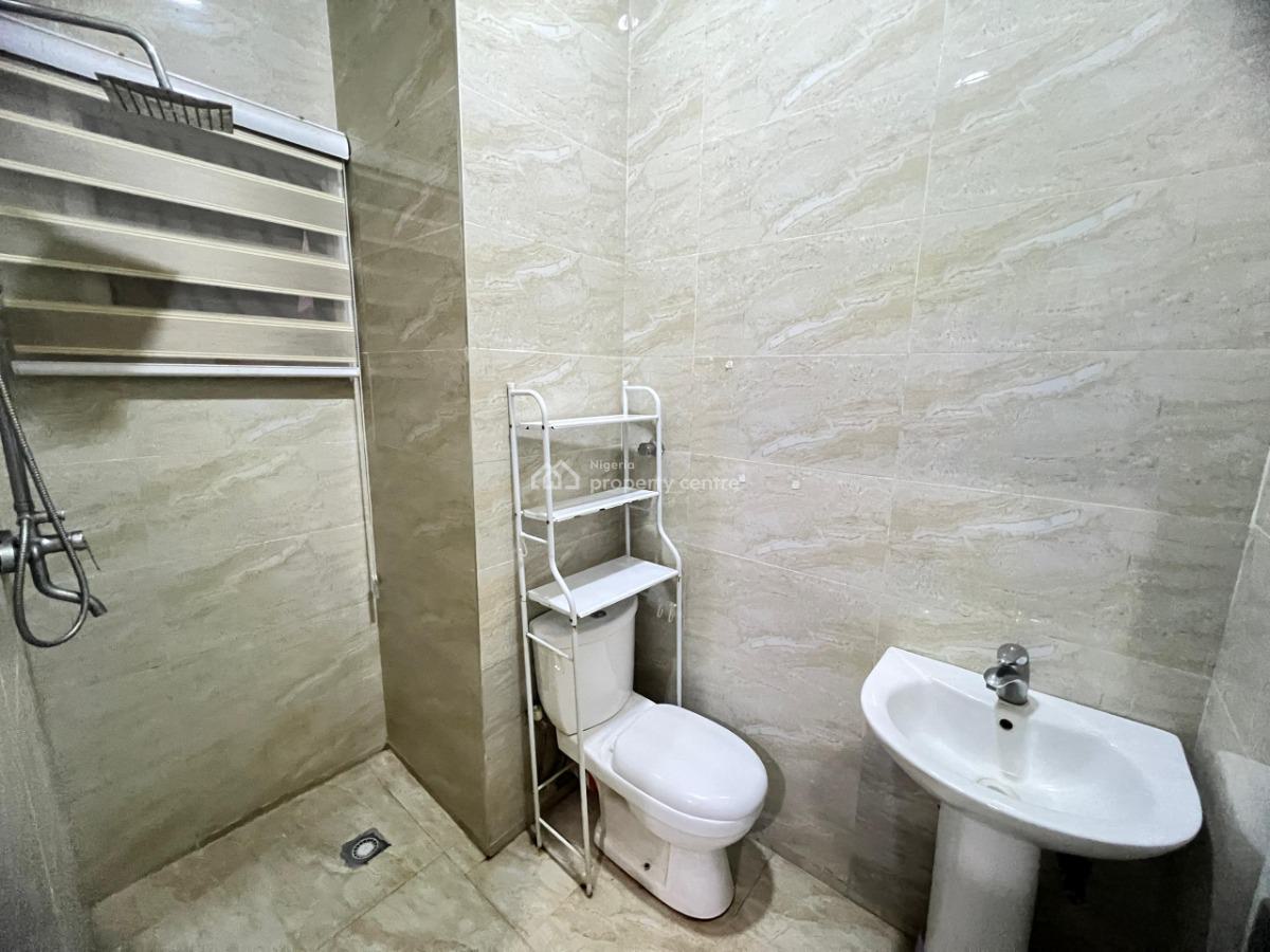 2 Bedrooms Apartment, Ahmed Gambo Saleh Crescent, Jahi, Abuja, Flat / Apartment Short Let