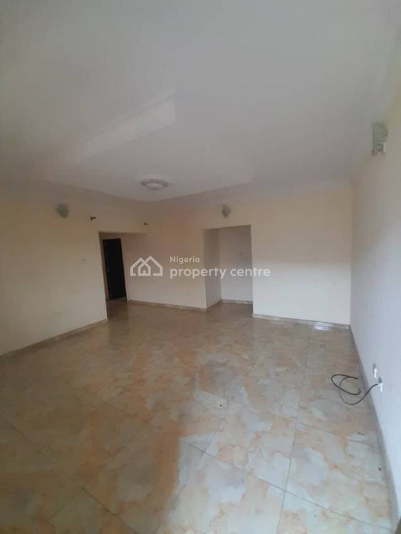 Luxury Three Bedroom Flat, Yaba, Lagos, Flat / Apartment for Rent