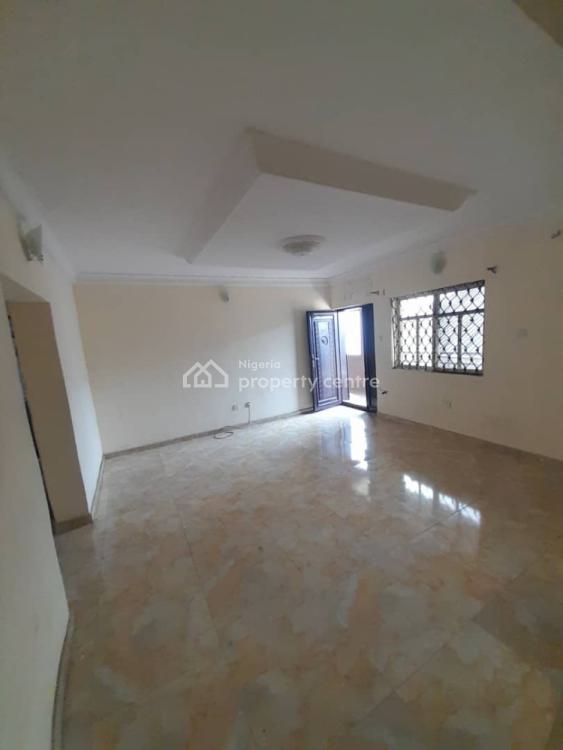 Luxury Three Bedroom Flat, Yaba, Lagos, Flat / Apartment for Rent