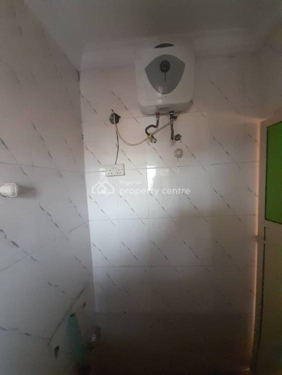 Luxury Three Bedroom Flat, Yaba, Lagos, Flat / Apartment for Rent