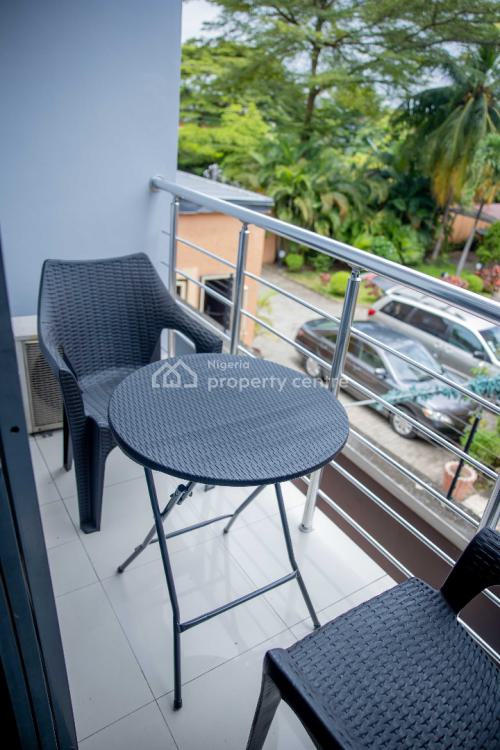 Opulent 2 Bedrooms, Urban Retreat Await, Off Adewunmi Adebimpe Drive, Lekki Phase 1, Lekki, Lagos, Flat / Apartment Short Let