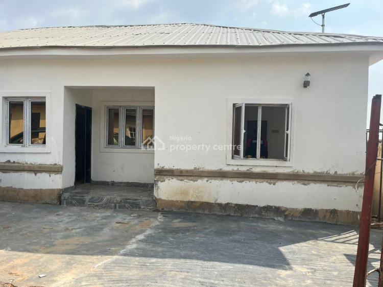 *property_kornet*.... Well Renovated 3 Bedroom Bungalow, Juluis Berger Camp, Life Camp, Abuja, Terraced Bungalow for Rent
