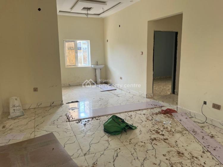*property_kornet*.... Well Renovated 3 Bedroom Bungalow, Juluis Berger Camp, Life Camp, Abuja, Terraced Bungalow for Rent