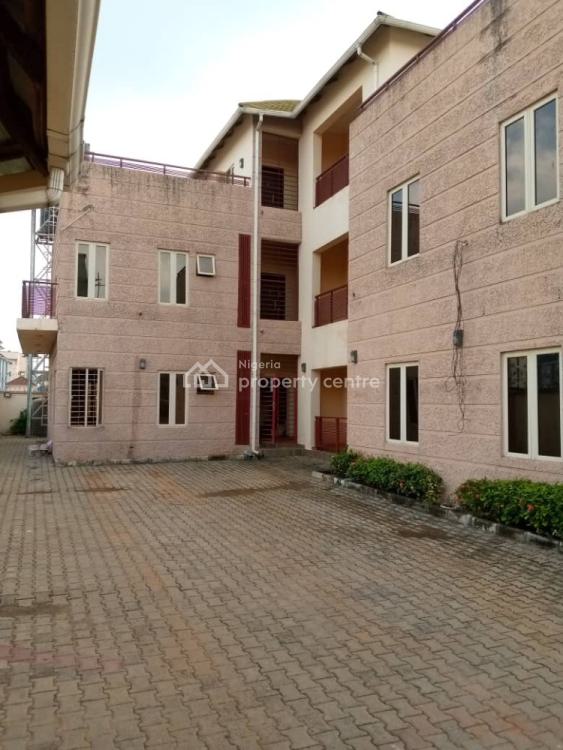 For Rent 2 Bedroom Flat, By Living Faith Church, Jahi, Abuja 2 Beds