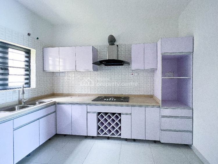 Spacious Fully Serviced 4 Bedroom Apartment, Elizabeth Akinpelu Street (abraham Adesanya), Ajah, Lagos, Flat / Apartment for Sale