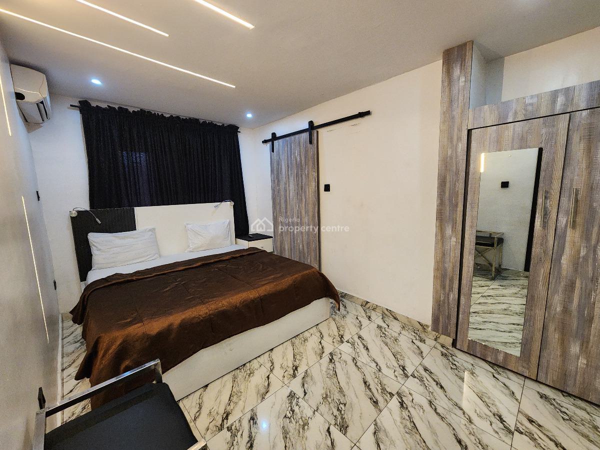 3 Bedrooms Serviced Apartment, The Milton Apartments, Juli Estate, Oregun, Ikeja, Lagos, Flat / Apartment Short Let