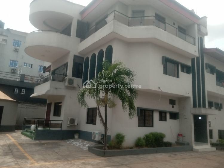 For Rent 3 Bedroom Flat, Omole Estate, Ojodu, Lagos 3 Beds, 2 Baths
