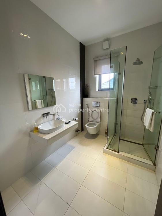 1 Bedroom Apartment, Off Remi Oluwode Street, Lekki, Lagos, Flat / Apartment Short Let