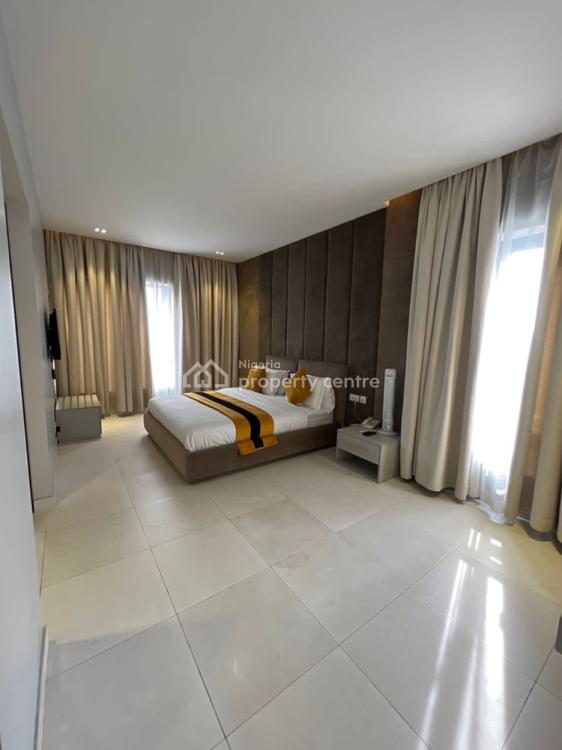 1 Bedroom Apartment, Off Remi Oluwode Street, Lekki, Lagos, Flat / Apartment Short Let