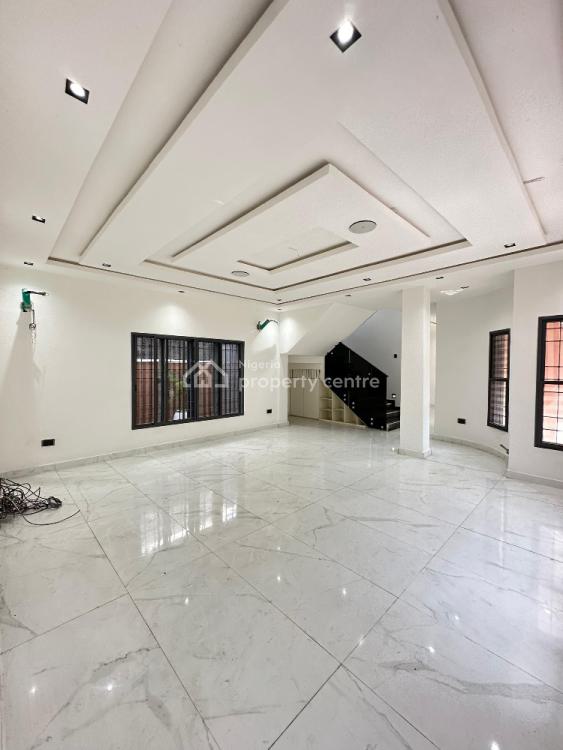 Expansive Family Entertainer in Blue Chip Locale, Admiralty Way, Lekki Phase 1, Lekki, Lagos, Detached Duplex for Sale