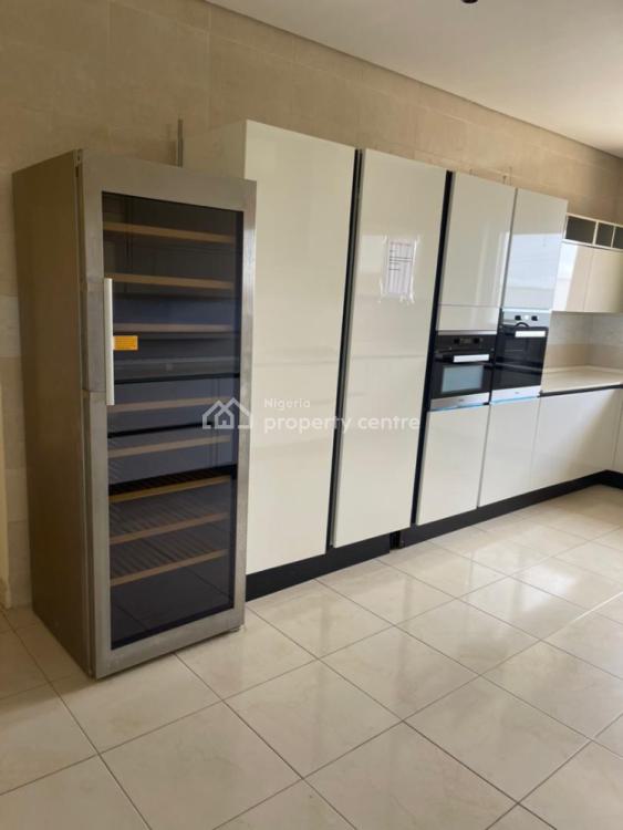 Luxury and  5 Bedroom Flat Very Spacious Com with Swimming Pool Gym, Banana Island, Ikoyi, Lagos, House for Rent