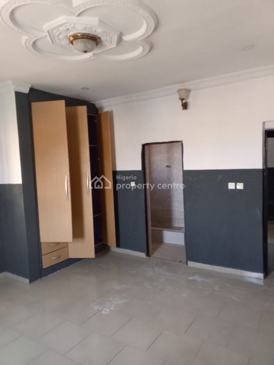 an Impressive Spacious 2 Bedrooms Flat with Inviting Features, Estate Before Blenco Supermarket, Sangotedo, Ajah, Lagos, Flat / Apartment for Rent