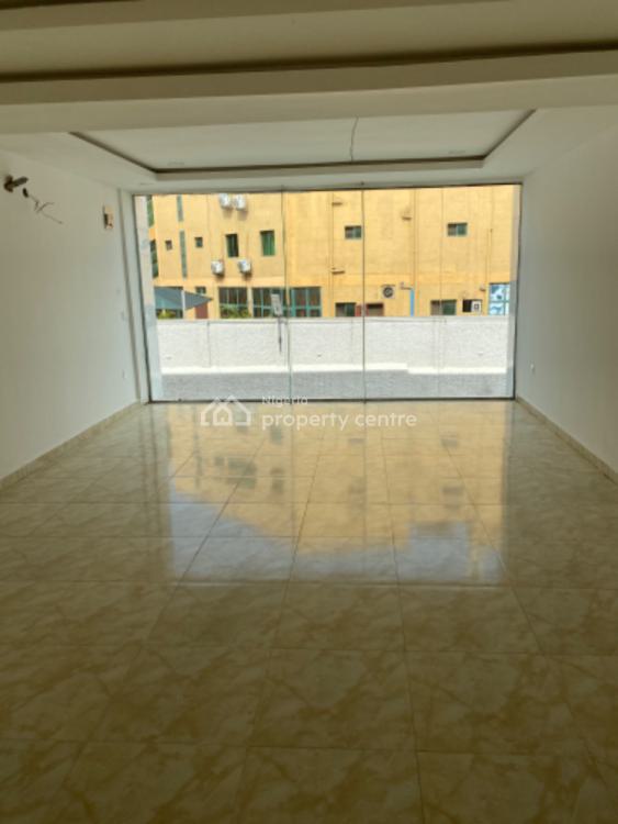 Plaza/complex, Off Aminu Kano Crescent, Wuse 2, Abuja, Plaza / Complex / Mall for Sale