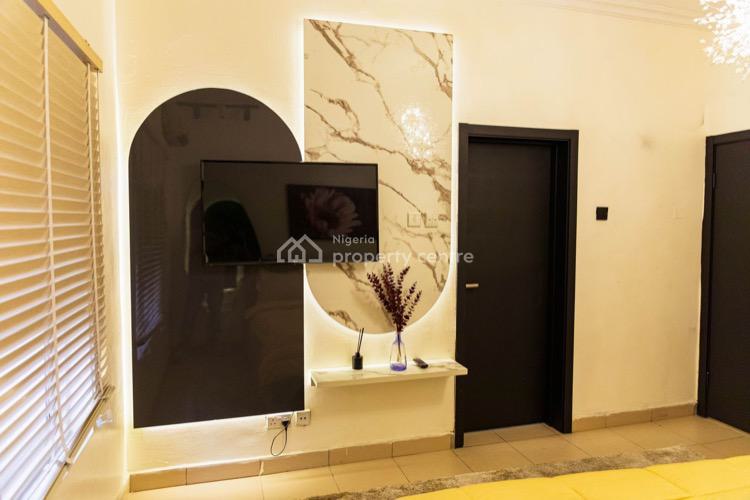 Luxury 3 Bedroom Apartment, Chevron Drive, Lekki, Lagos, Flat / Apartment Short Let