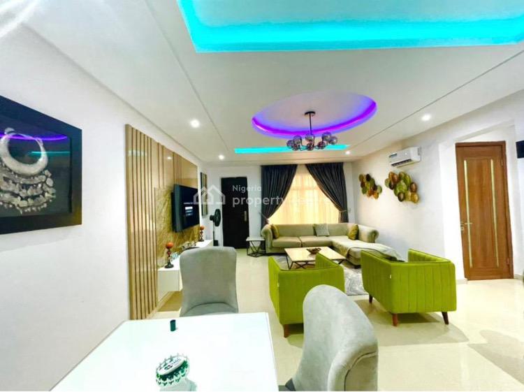Luxury 3 Bedrooms with Swimming Pool, Gym and Elevator, Off Admiralty Way, Lekki Phase 1, Lekki, Lagos, Flat / Apartment Short Let