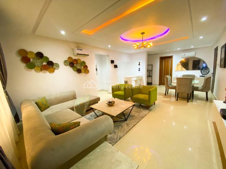 Luxury 3 Bedrooms with Swimming Pool, Gym and Elevator, Off Admiralty Way, Lekki Phase 1, Lekki, Lagos, Flat / Apartment Short Let