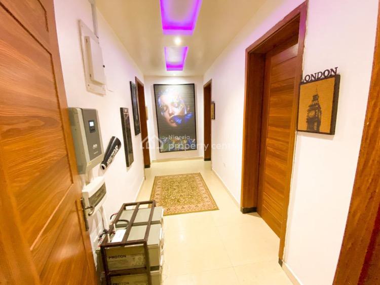 Luxury 3 Bedrooms with Swimming Pool, Gym and Elevator, Off Admiralty Way, Lekki Phase 1, Lekki, Lagos, Flat / Apartment Short Let