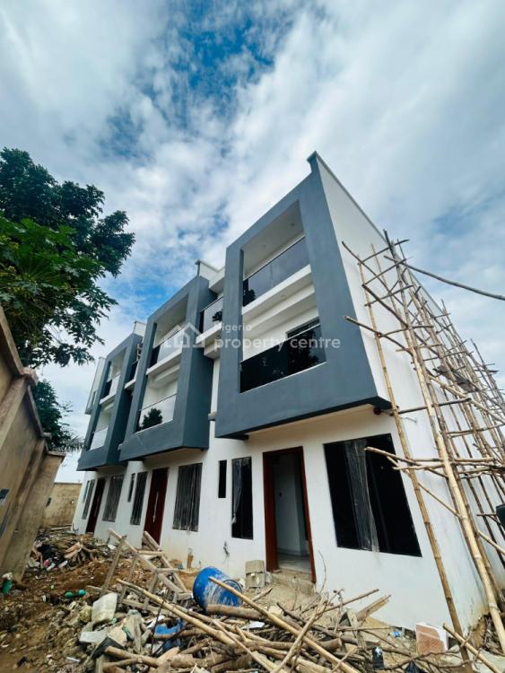 For Sale Luxuriously Built Home With Class Suitable For Residential