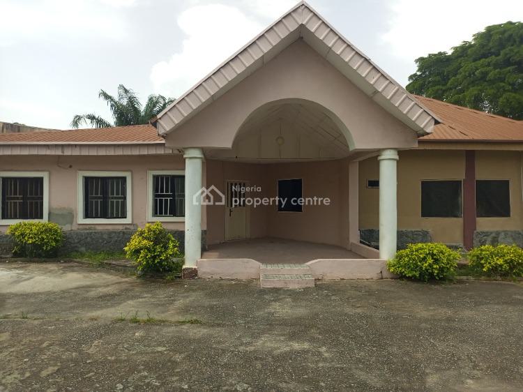 For Rent Luxury 3 Bedrooms Bungalow, Etiosa Lga Axis, Igbo Efon, Lekki, Lagos 3 Beds, 3 Baths