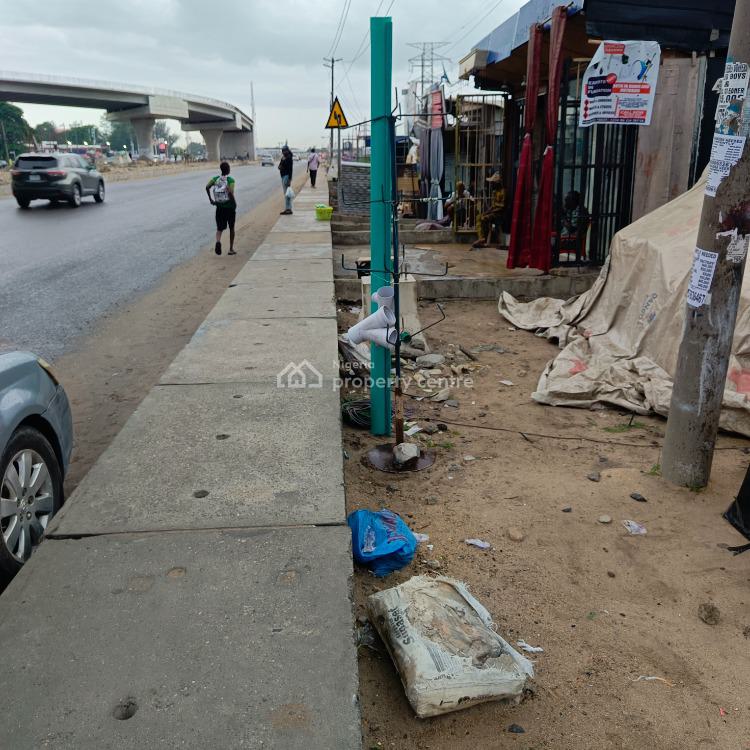 Commercial Showroom an Existing Restaurant with Facilities in Place, Opposite Northwest Filling Station, Lekki Expressway, Lekki, Lagos, Restaurant / Bar for Rent