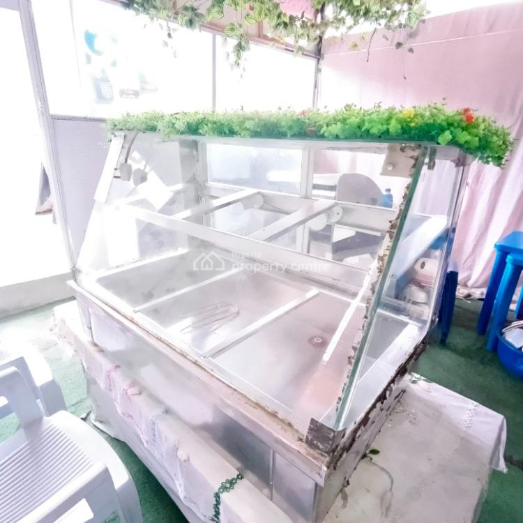 Commercial Showroom an Existing Restaurant with Facilities in Place, Opposite Northwest Filling Station, Lekki Expressway, Lekki, Lagos, Restaurant / Bar for Rent