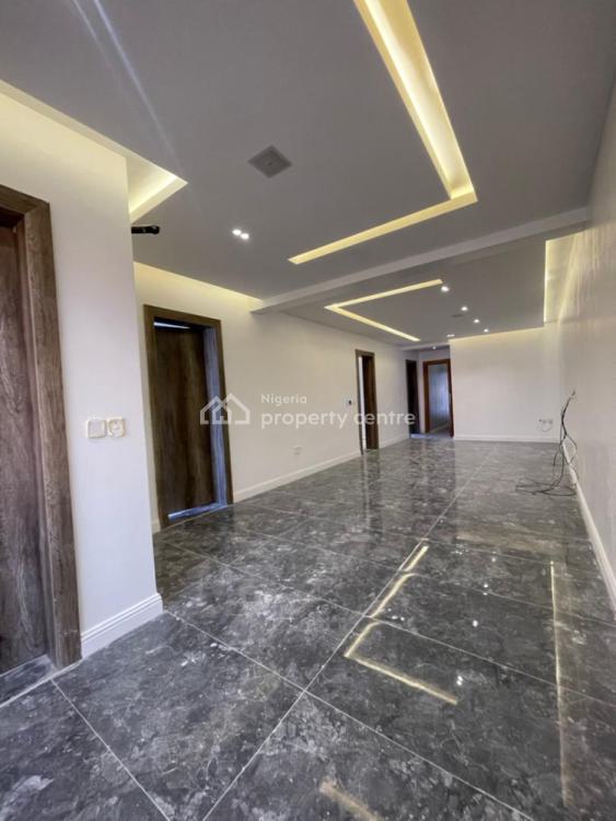 Top Notch 2 Bedroom with Excellent Facilities, Chevron Drive, Lekki Phase 2, Lekki, Lagos, Flat / Apartment for Sale
