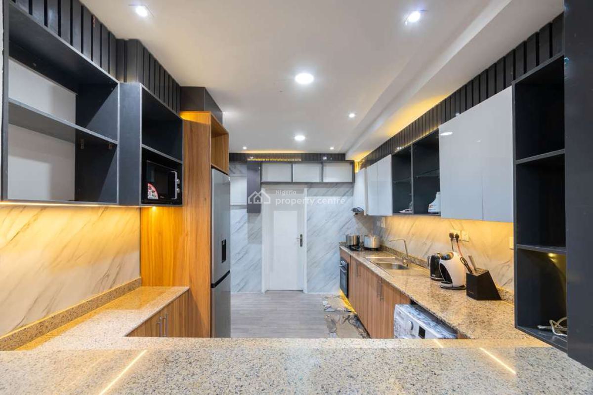 Luxurious Stay at Your Ideal Getaway Waterfront, Admiralty, Lekki Phase 1, Lekki, Lagos, Flat / Apartment Short Let