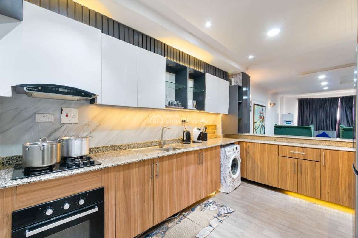 Luxurious Stay at Your Ideal Getaway Waterfront, Admiralty, Lekki Phase 1, Lekki, Lagos, Flat / Apartment Short Let