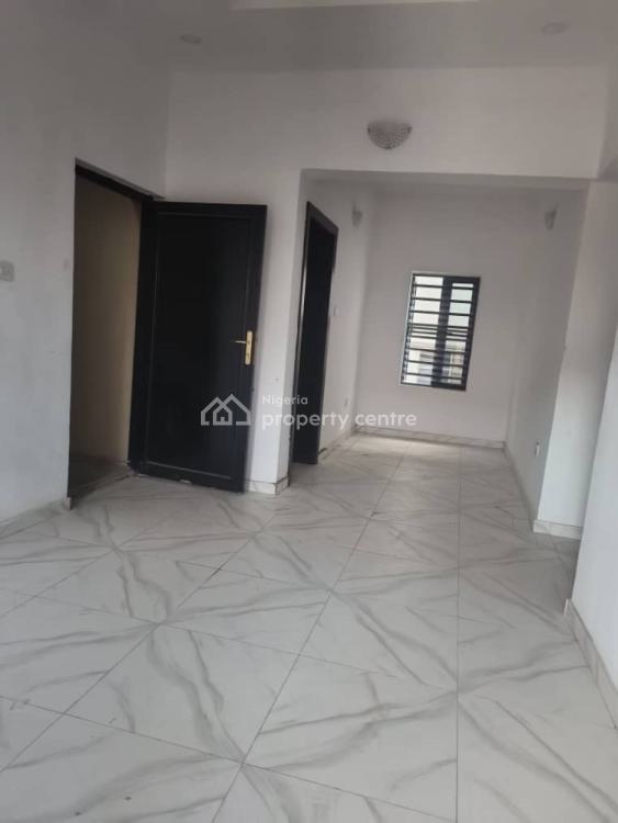 For Rent Newly Buit Executive 2 Bedroom, Palmgrove, Ilupeju, Lagos 2 Beds, 2 Baths (Ref 1992289)