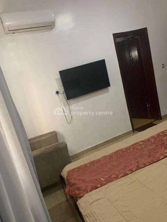 Fully Furnished Massive Masters Room Ensuite with 24 Hours Light, Prime Water Gardens Estate, Lekki Phase 1, Lekki, Lagos, Self Contain (single Rooms) for Rent
