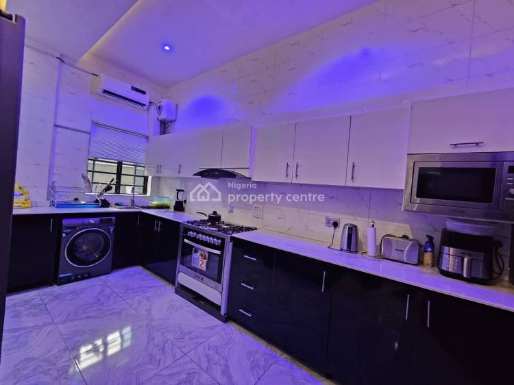 Luxurious 4 Bedrooms Executive, Orchid Road, Chevron, Lekki, Lagos, Semi-detached Duplex Short Let