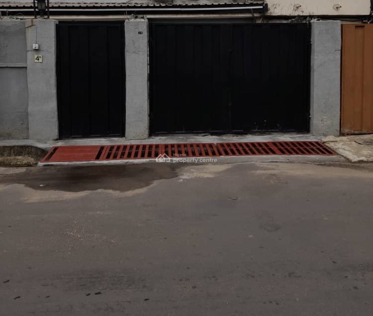 a 6 Bedroom Detached Duplex, Ilupeju, Lagos, House for Sale