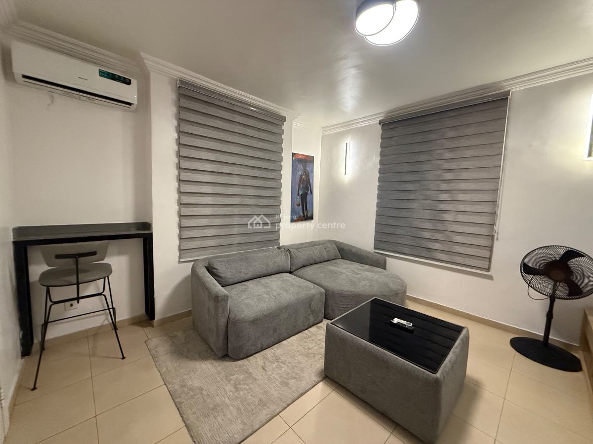 Fully Furnished 1 Bedroom Apartment, Taiye Olowu Street, Lekki Phase 1, Lekki, Lagos, Mini Flat (room and Parlour) Short Let
