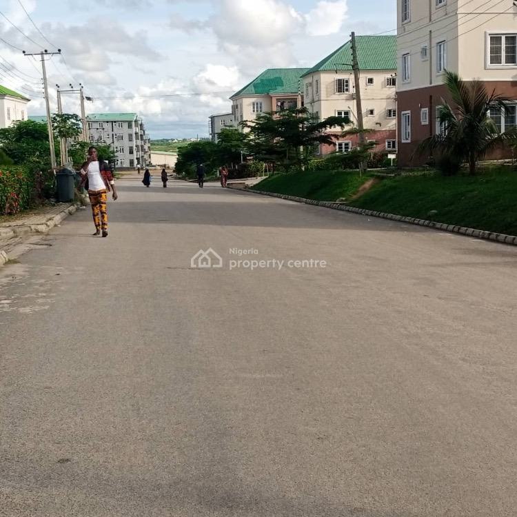 Three Bedrooms Apartment, Kubwa, Abuja, Flat / Apartment for Rent