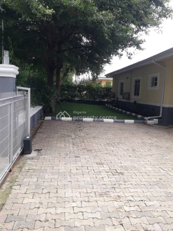 For Rent 3 Bedroom Flat Bungalow ( Self Compound), Canaan Estate, Life