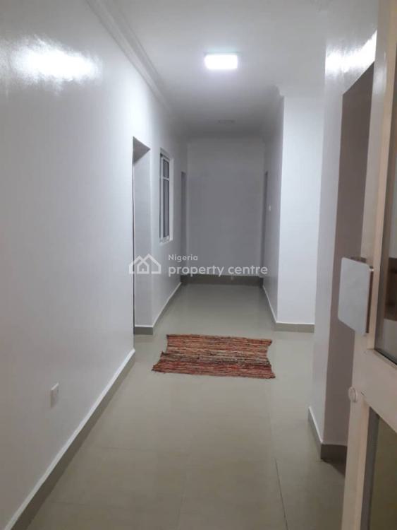 For Rent 3 Bedroom Flat Bungalow ( Self Compound), Canaan Estate, Life