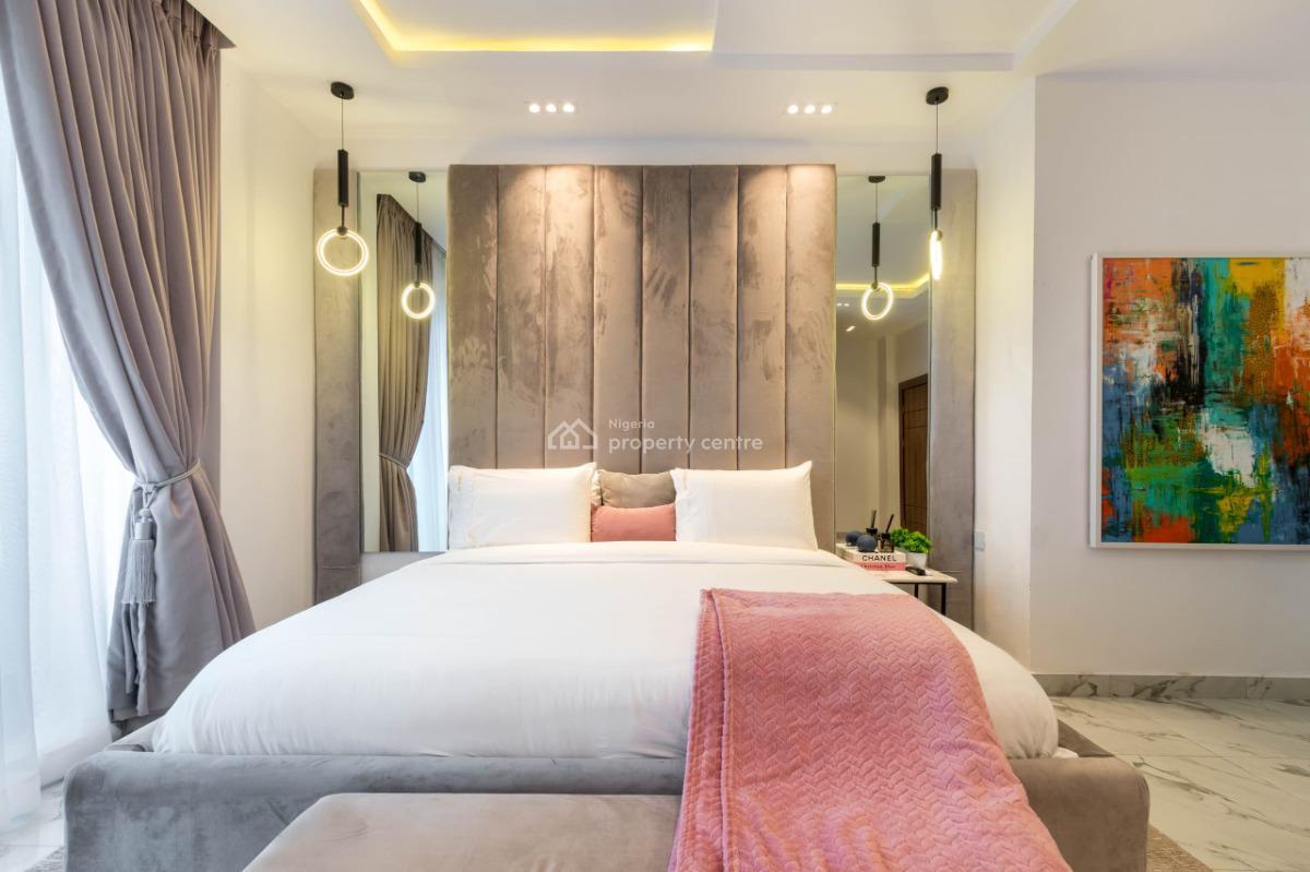 Luxury 2 Bedroom Apartment with 24/7 Light, Pool and Netflix, Lekki Phase 1, Lekki, Lagos, Flat / Apartment Short Let