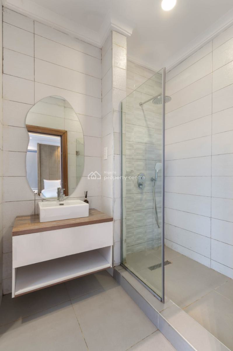 Luxury 2 Bedroom Apartment with 24/7 Light, Pool and Netflix, Lekki Phase 1, Lekki, Lagos, Flat / Apartment Short Let