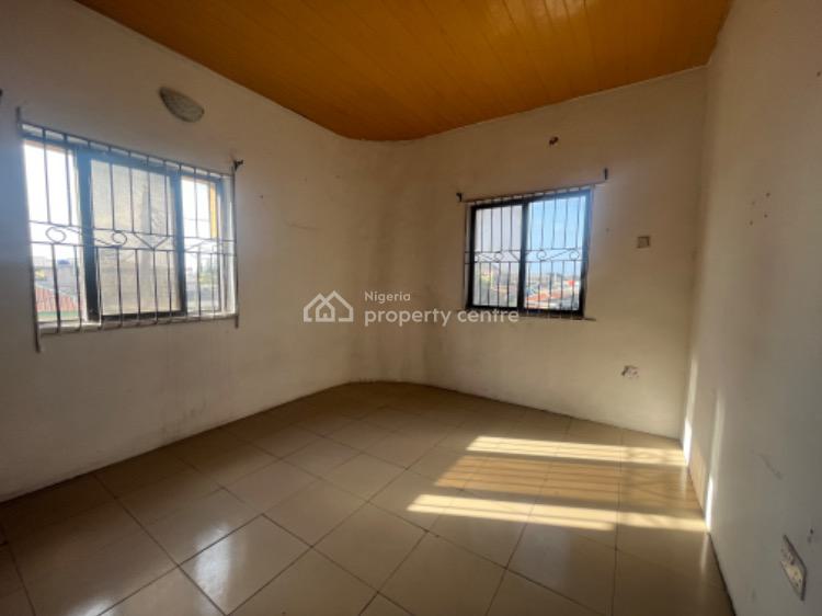 Well Finished Three (3) Bedroom Flat, United Estate, Sangotedo, Ajah, Lagos, Flat / Apartment for Rent