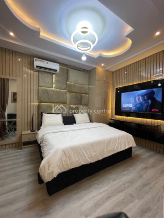 Luxury 1 Bedroom with Pool, Gym, Board Games and Ps5, Ikate, Ikate Elegushi, Lekki, Lagos, Flat / Apartment Short Let