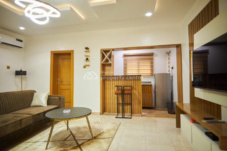 3 Bedrooms Luxury Apartment, Gra Phase 2, Magodo, Lagos, Flat / Apartment Short Let