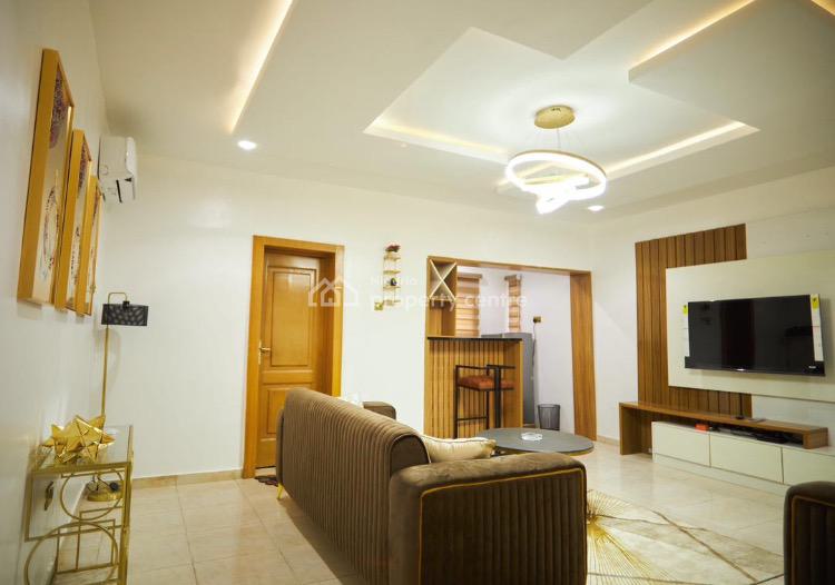 3 Bedrooms Luxury Apartment, Gra Phase 2, Magodo, Lagos, Flat / Apartment Short Let