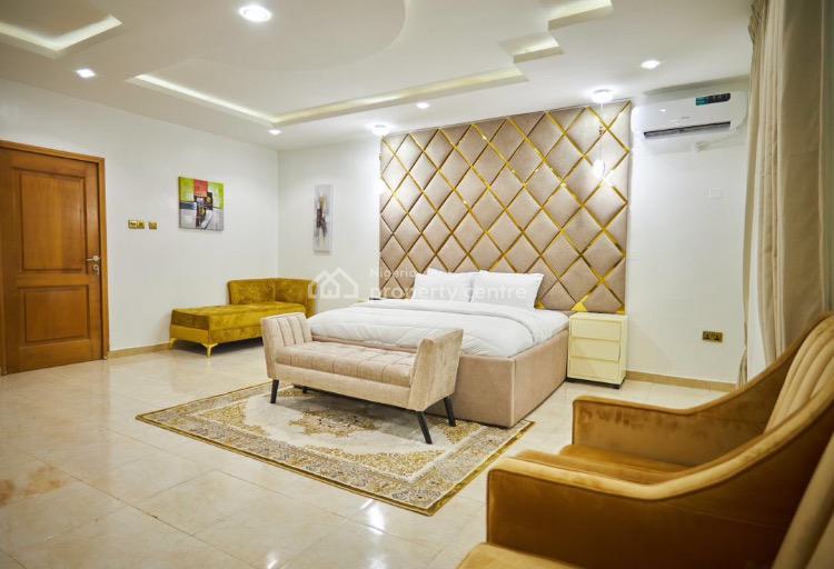 3 Bedrooms Luxury Apartment, Gra Phase 2, Magodo, Lagos, Flat / Apartment Short Let