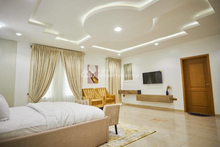 3 Bedrooms Luxury Apartment, Gra Phase 2, Magodo, Lagos, Flat / Apartment Short Let